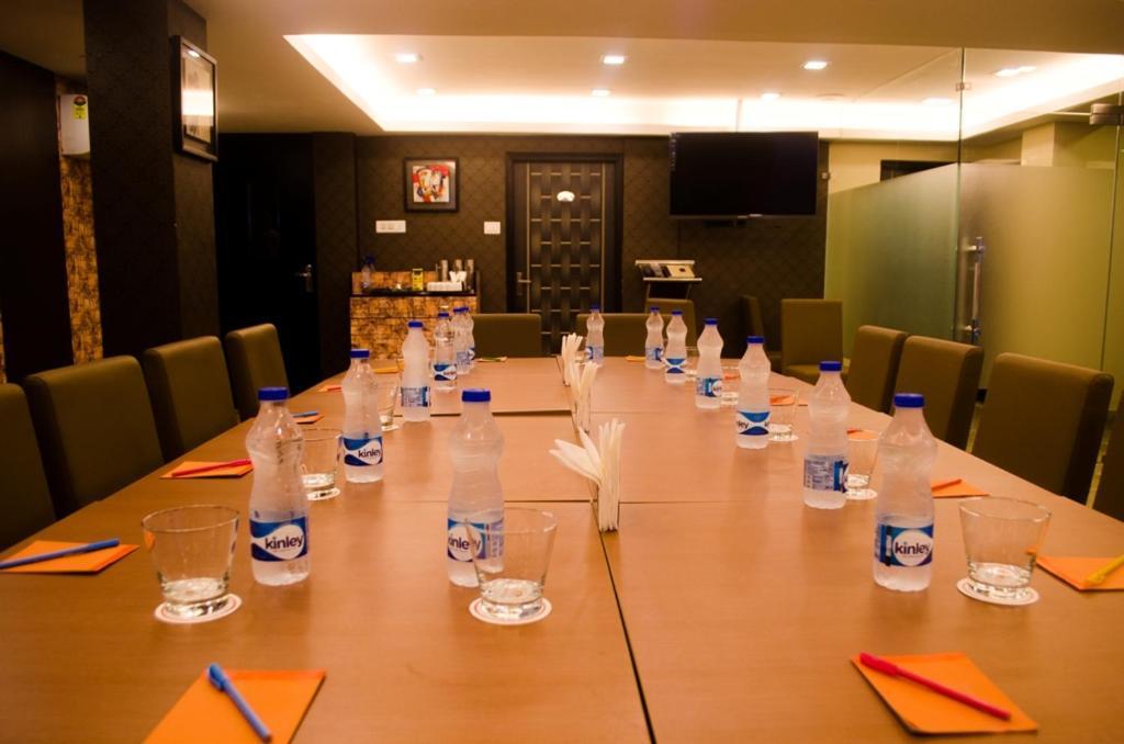 Hotel Comfotel Kolkata Luaran gambar